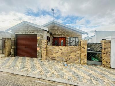 House For Sale in Delft, Delft