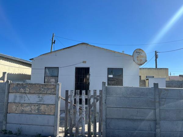 House For Sale in Nonqubela, Khayelitsha